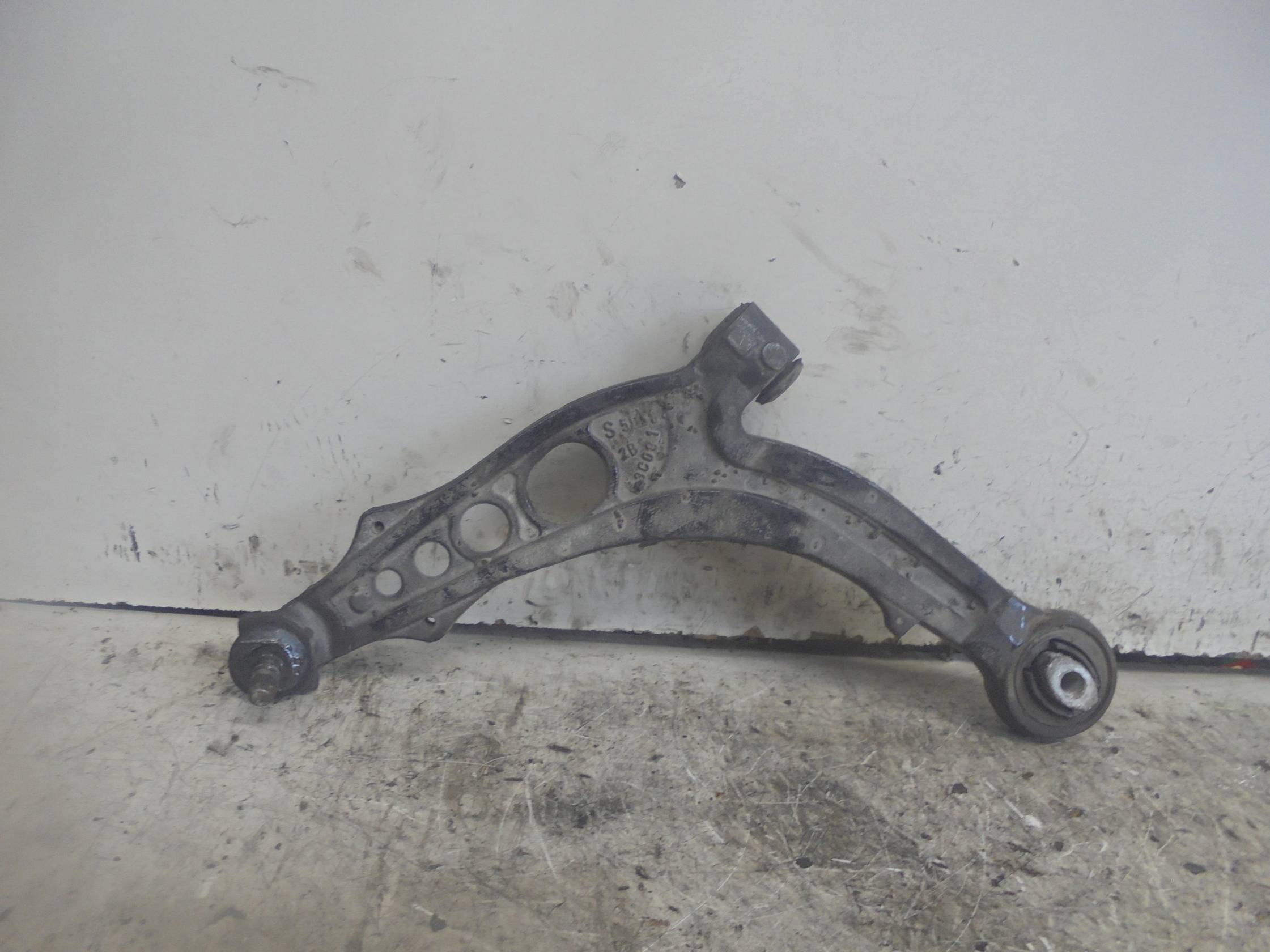 Braccio oscillante sosp. ant. sx.